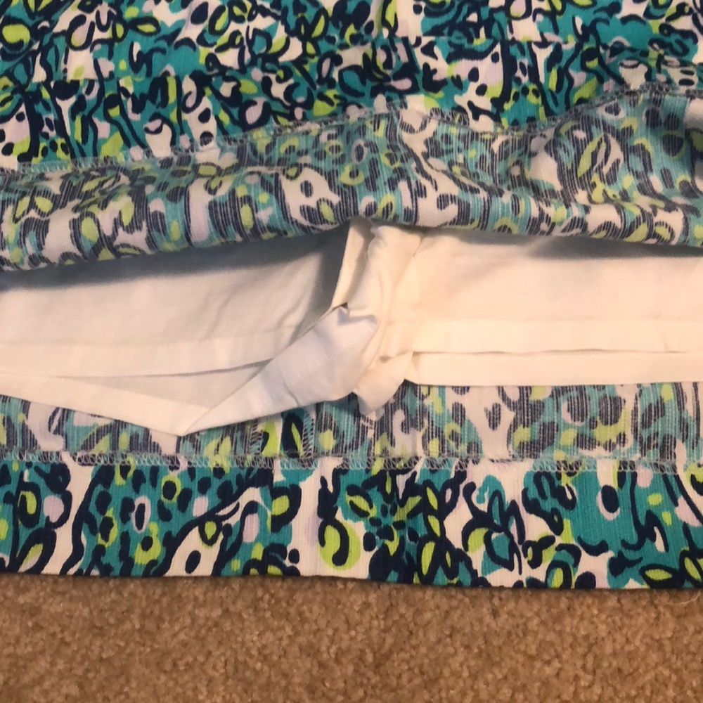 Lilly Pulitzer skort - Picture 2 of 4